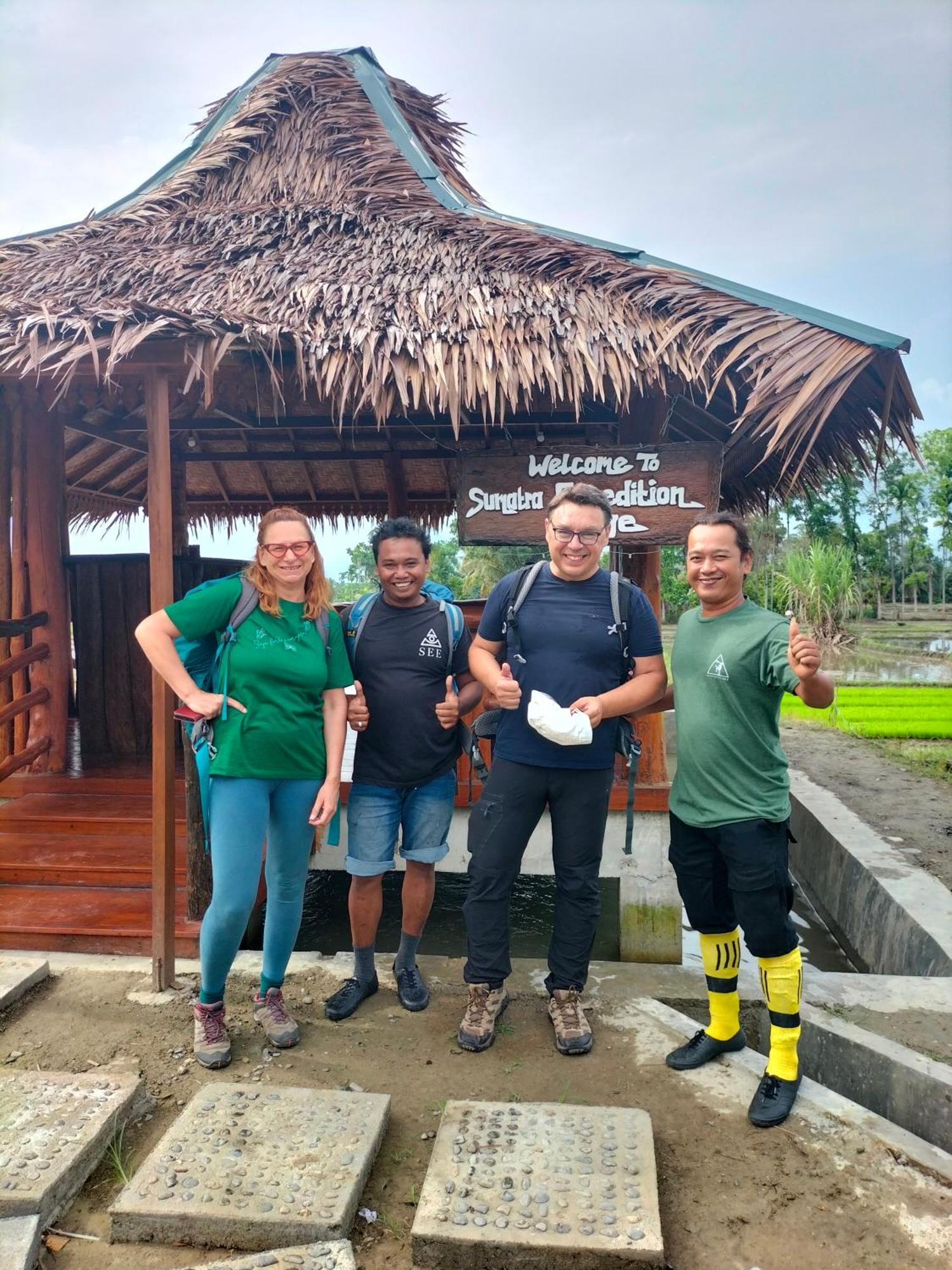 Sumatra Expedition Lodge บูกิตลาวัง ภายนอก รูปภาพ